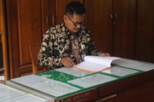 MENERAPKAN DISIPLIN DIRI